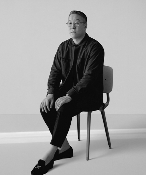 윤석하 사진