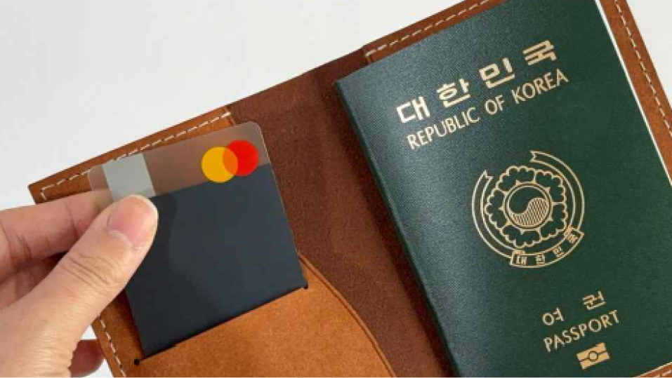 아티스트 워크샵: 레더 여권 케이스